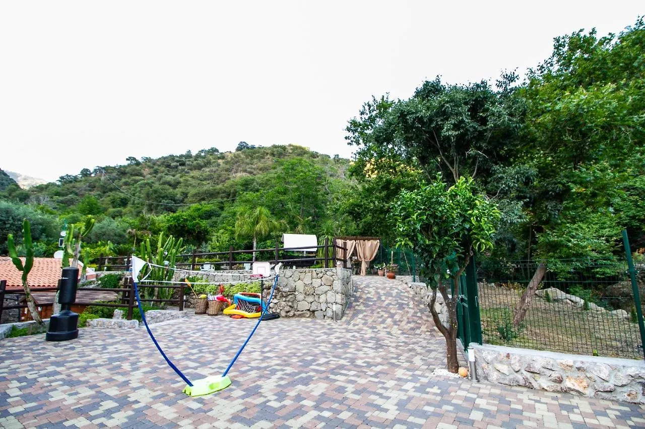 Orman Evi Le Muse Country House - Gole Alcantara Motta Camastra