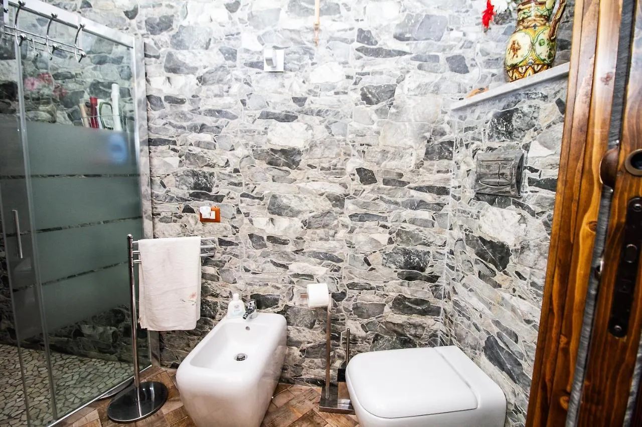 Le Muse Country House - Gole Alcantara Motta Camastra 0*,  İtalya
