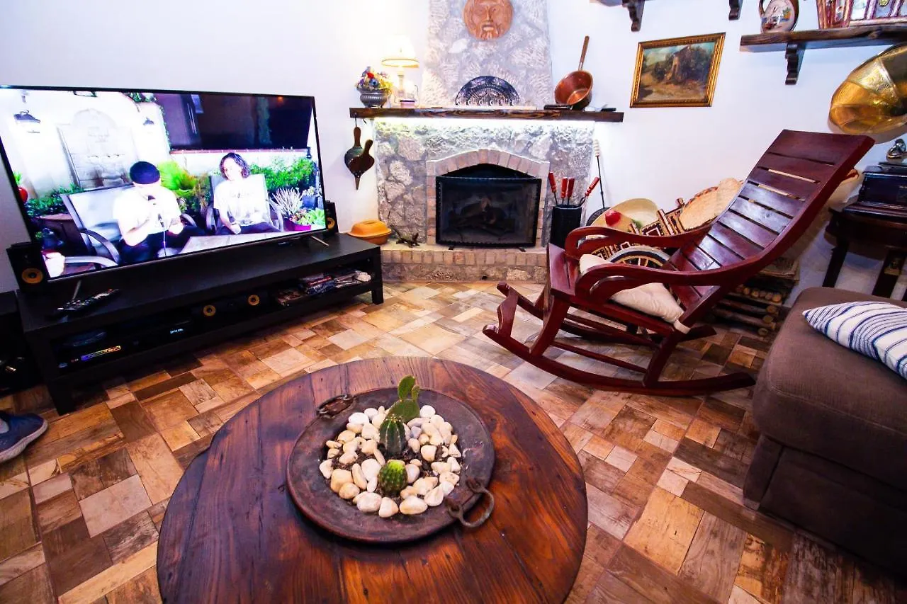 Orman Evi Le Muse Country House - Gole Alcantara Motta Camastra