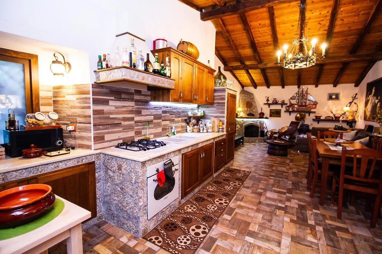 Le Muse Country House - Gole Alcantara Motta Camastra