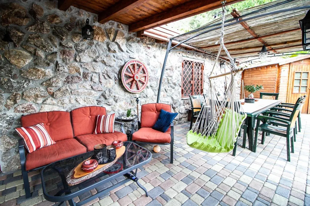 Le Muse Country House - Gole Alcantara Motta Camastra İtalya