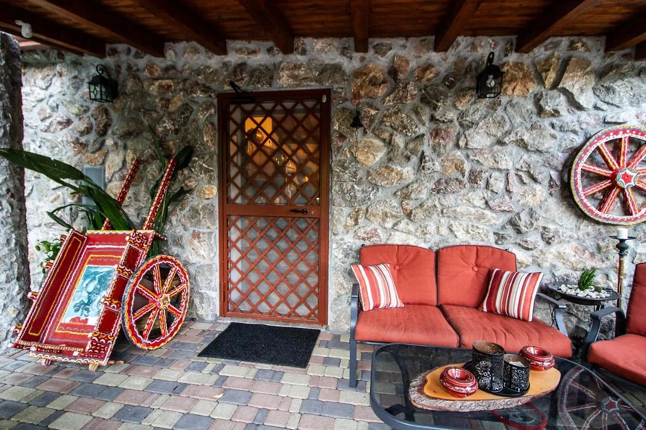Le Muse Country House - Gole Alcantara Motta Camastra 0*,