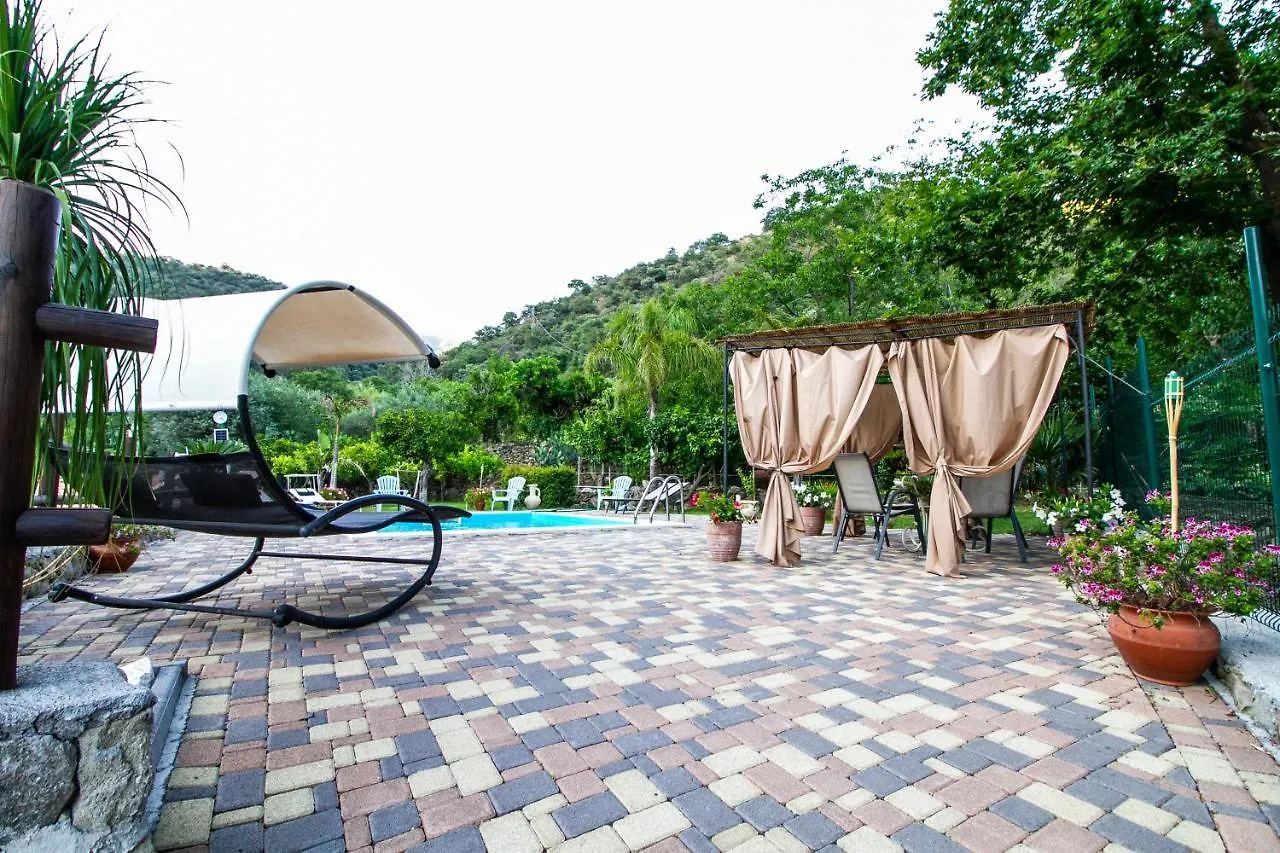 Lodge Le Muse Country House - Gole Alcantara Motta Camastra
