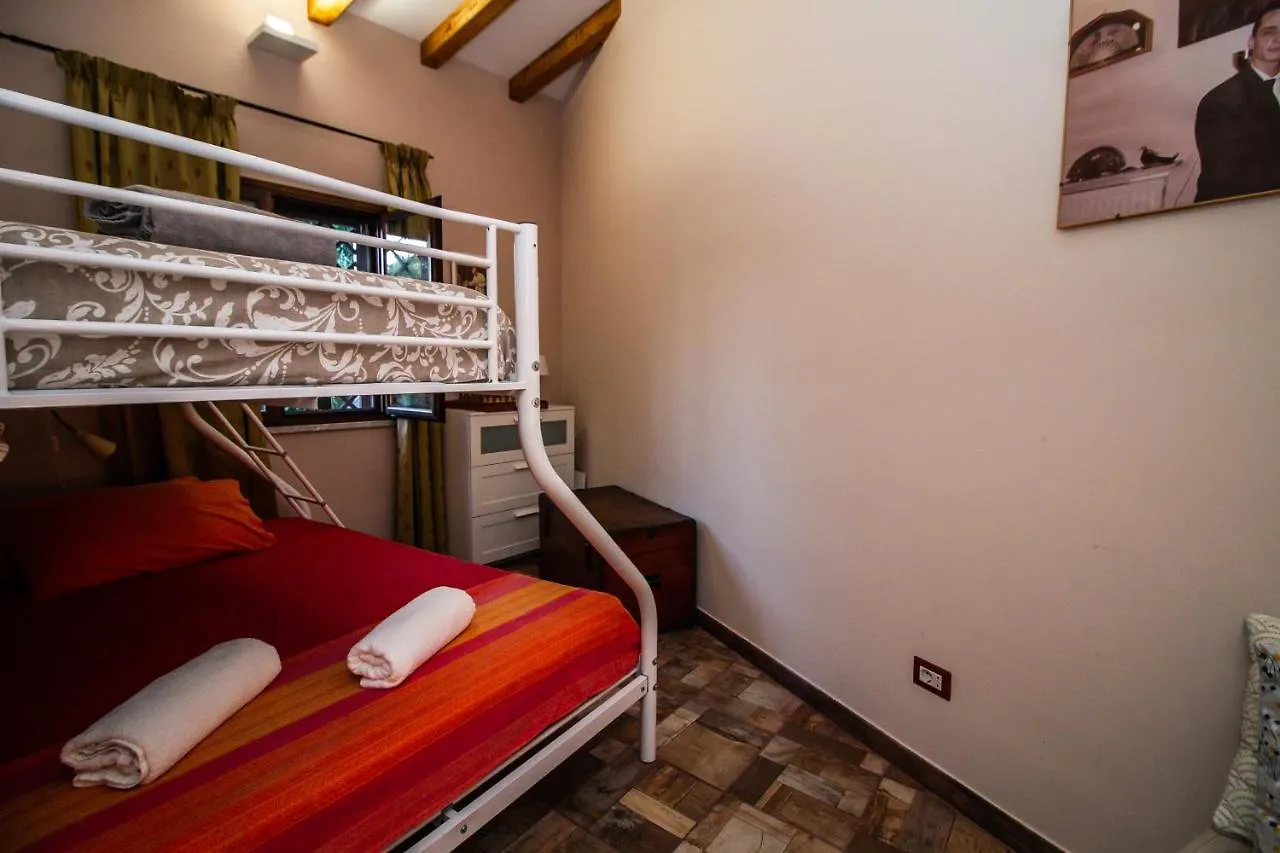 Le Muse Country House - Gole Alcantara Motta Camastra 0*,  Italy