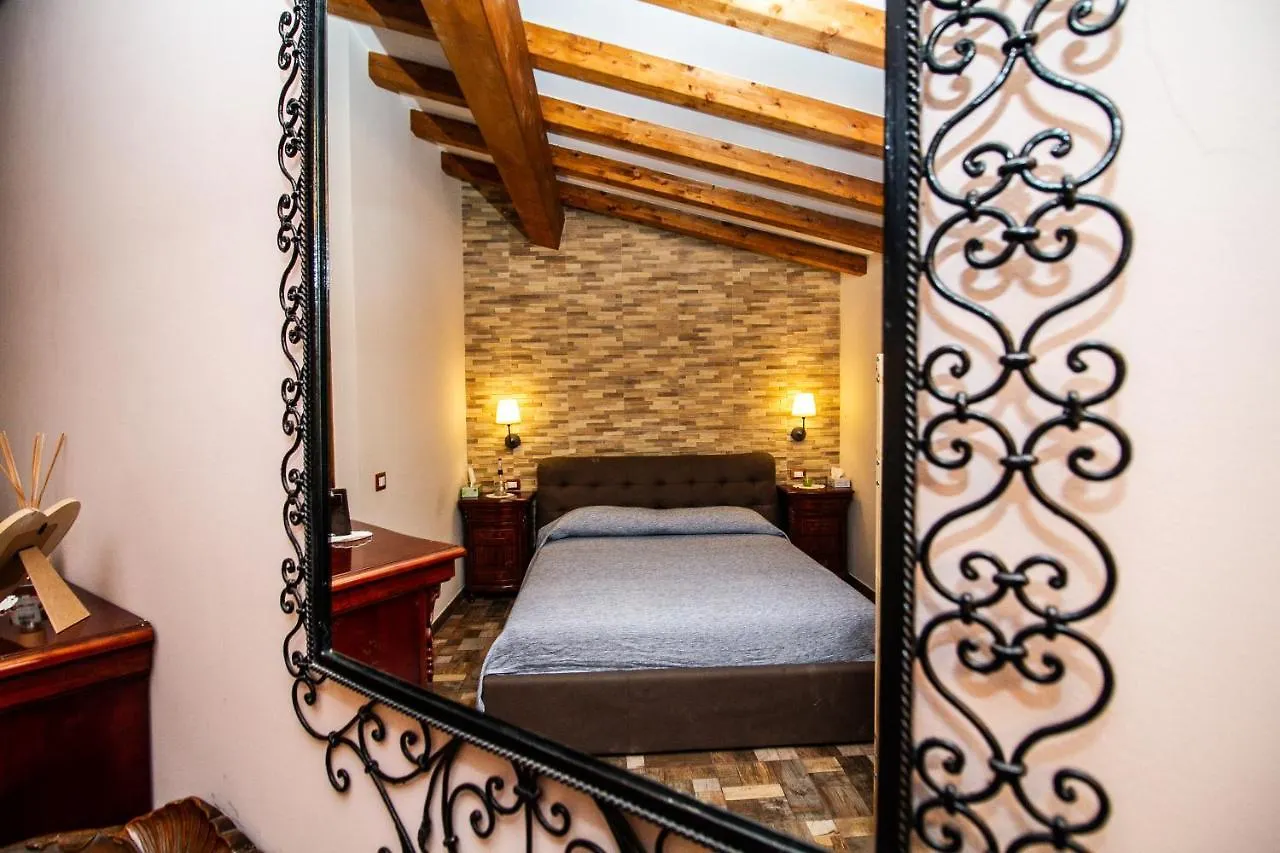Le Muse Country House - Gole Alcantara Motta Camastra