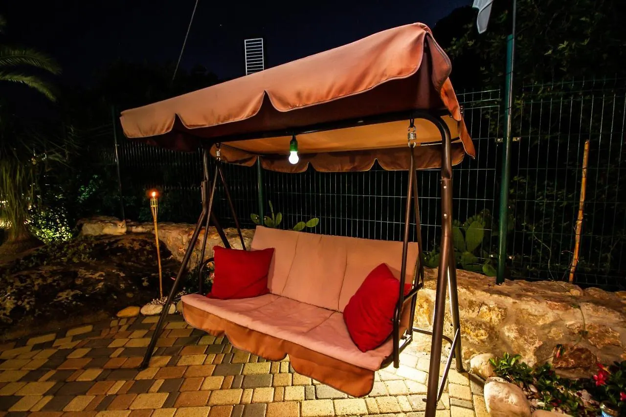 Le Muse Country House - Gole Alcantara Motta Camastra 0*,